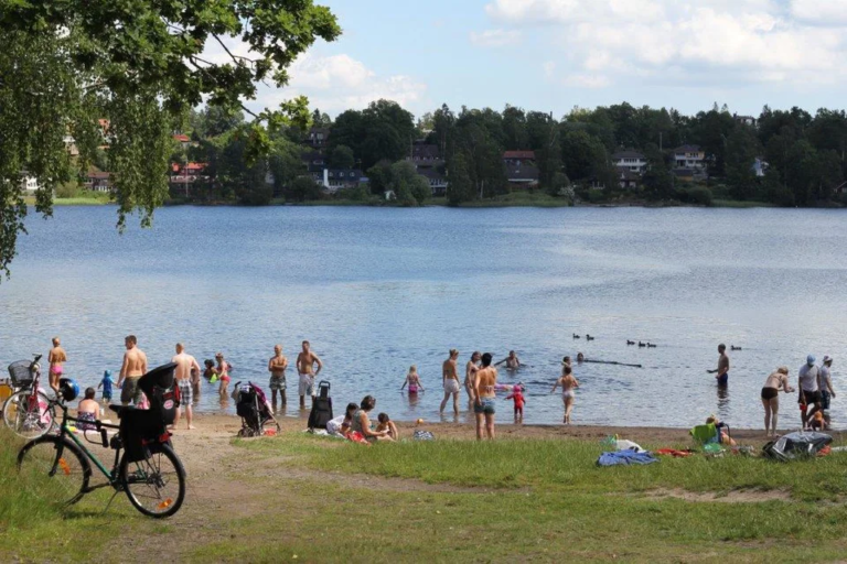Från shopping till sjöutsikt i Skogås