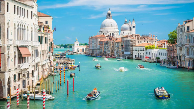 Maj kryssningen skall landa i Mykonos