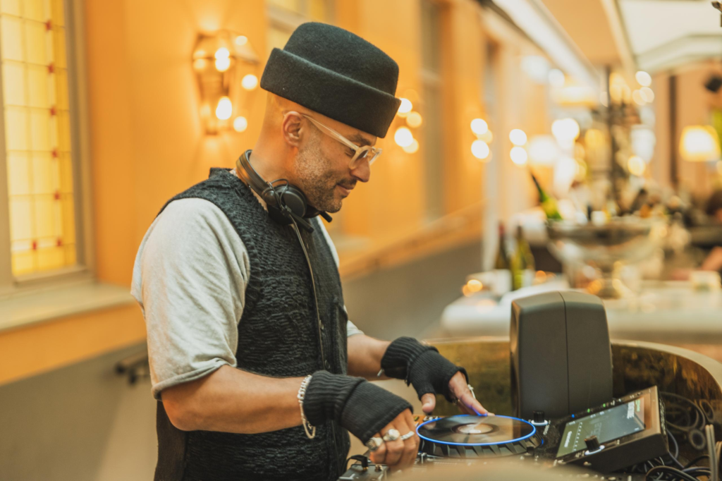 Partypulsen: 100 DJ:s för bröllop och fest